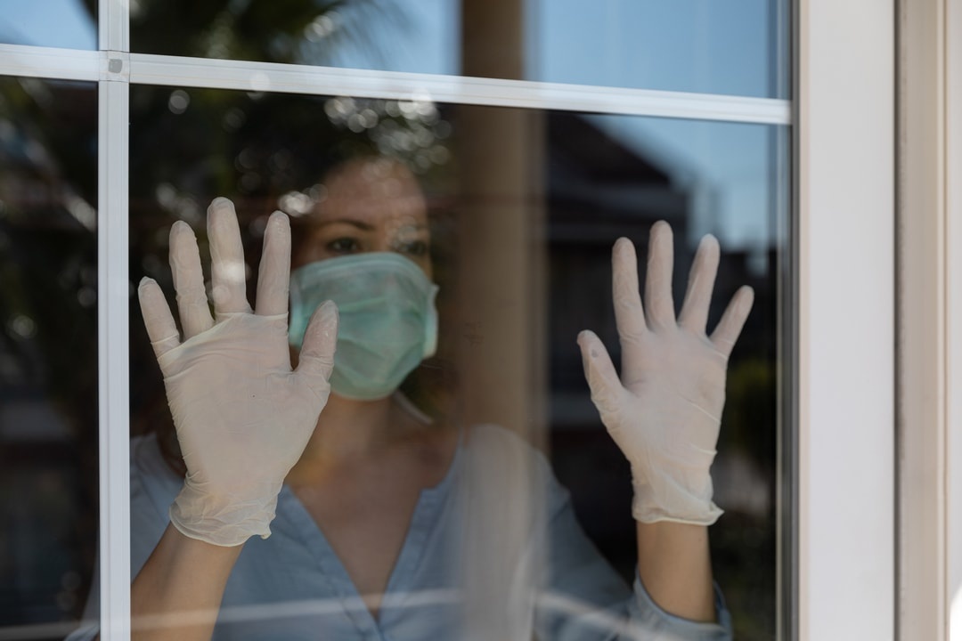 Hoang mang va be tac hau dai dich anh 6