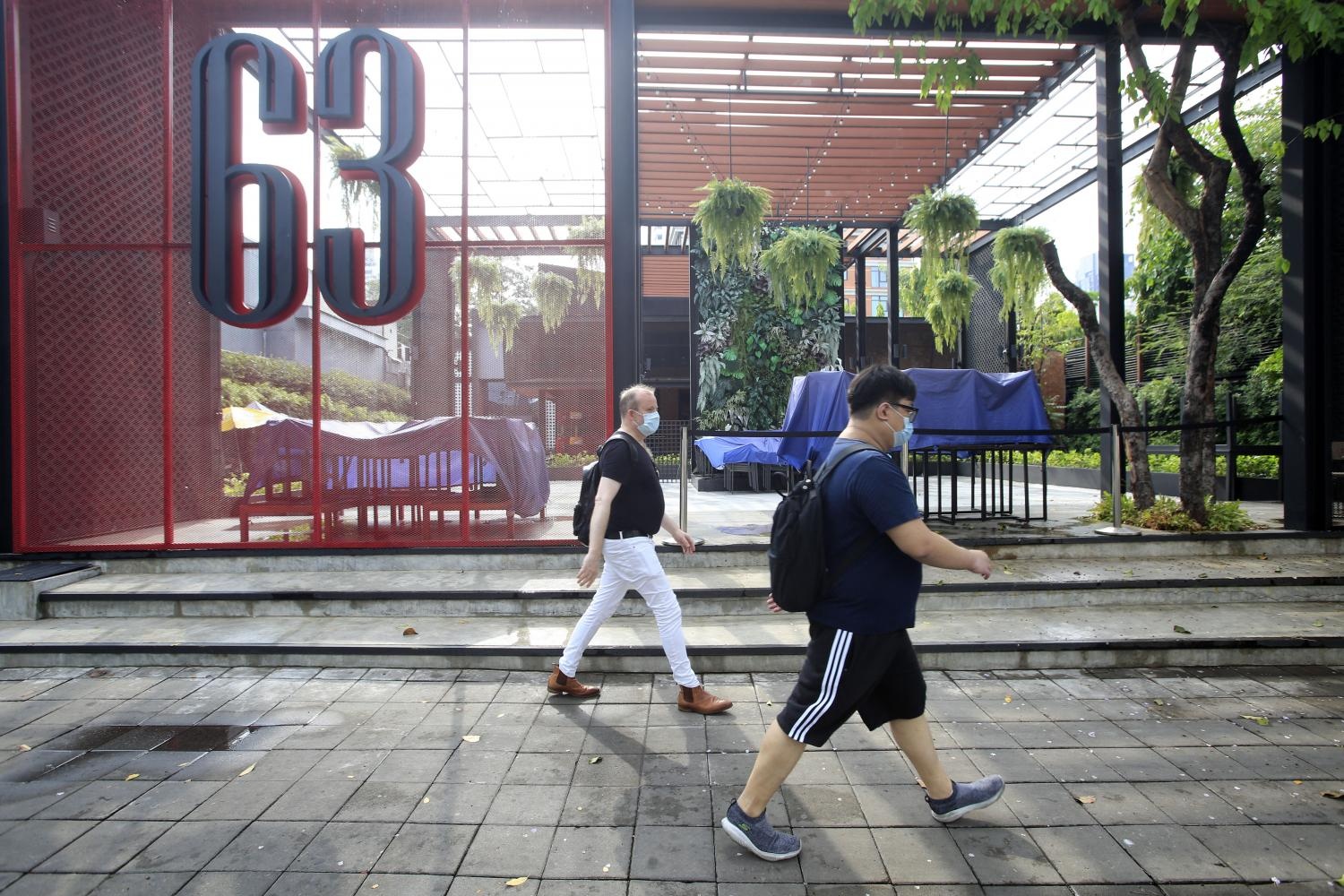 No luc hoi sinh cuoc song ve dem o Thai Lan anh 3