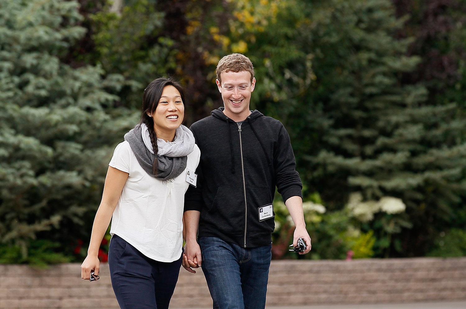 Chuyện tình của vợ chồng tỷ phú Mark Zuckerberg ảnh 4 Chuyen tinh cua vo chong ty phu Mark Zuckerberg anh 4