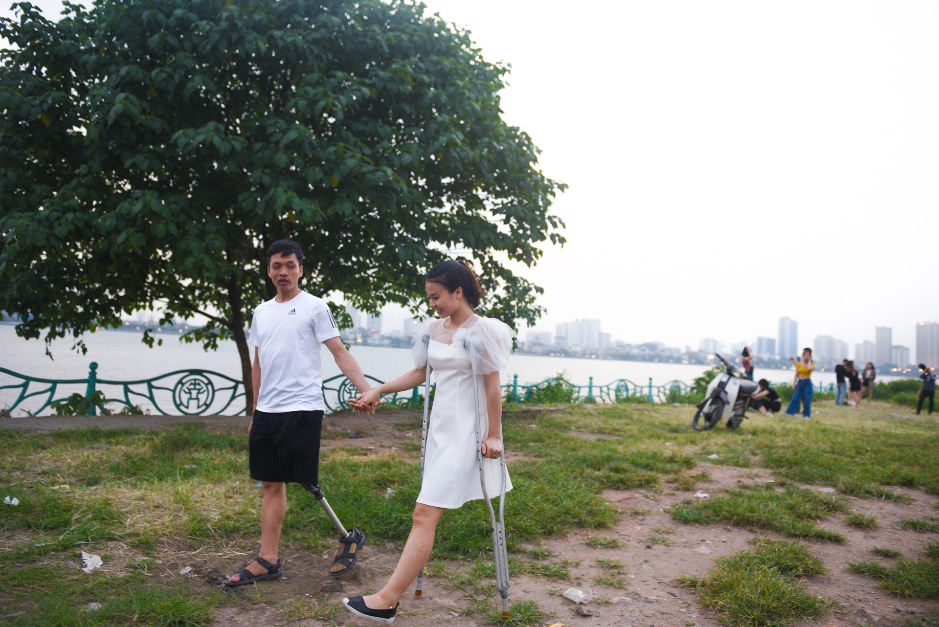 Gia dinh chu linh chi anh 7