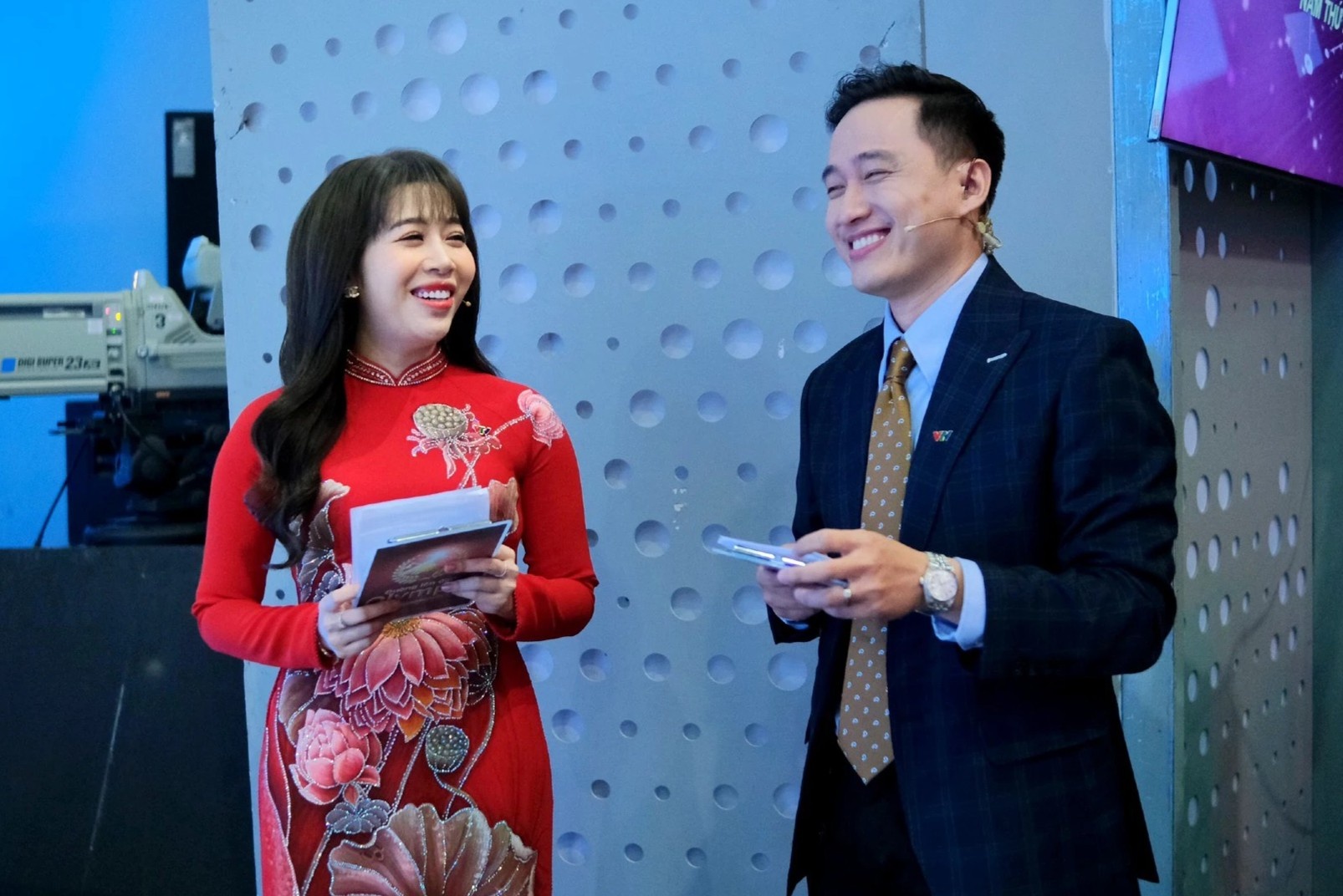 Quan quan Duong len dinh Olympia nam 21 anh 4