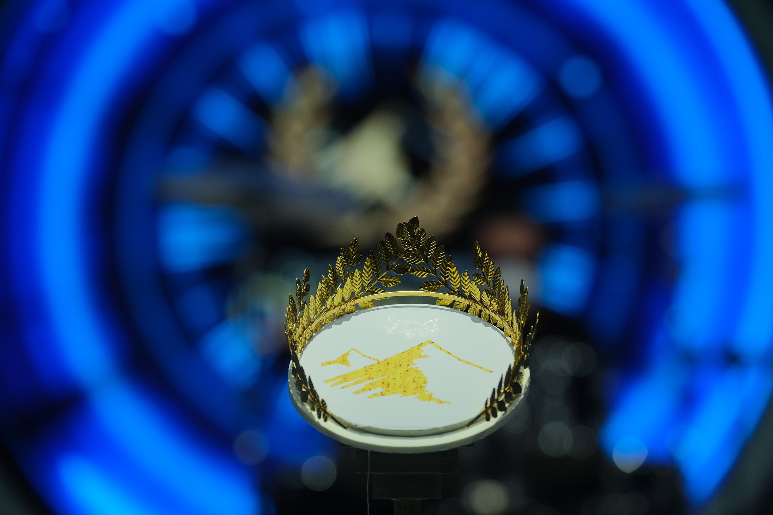 Quan quan Duong len dinh Olympia nam 21 anh 5