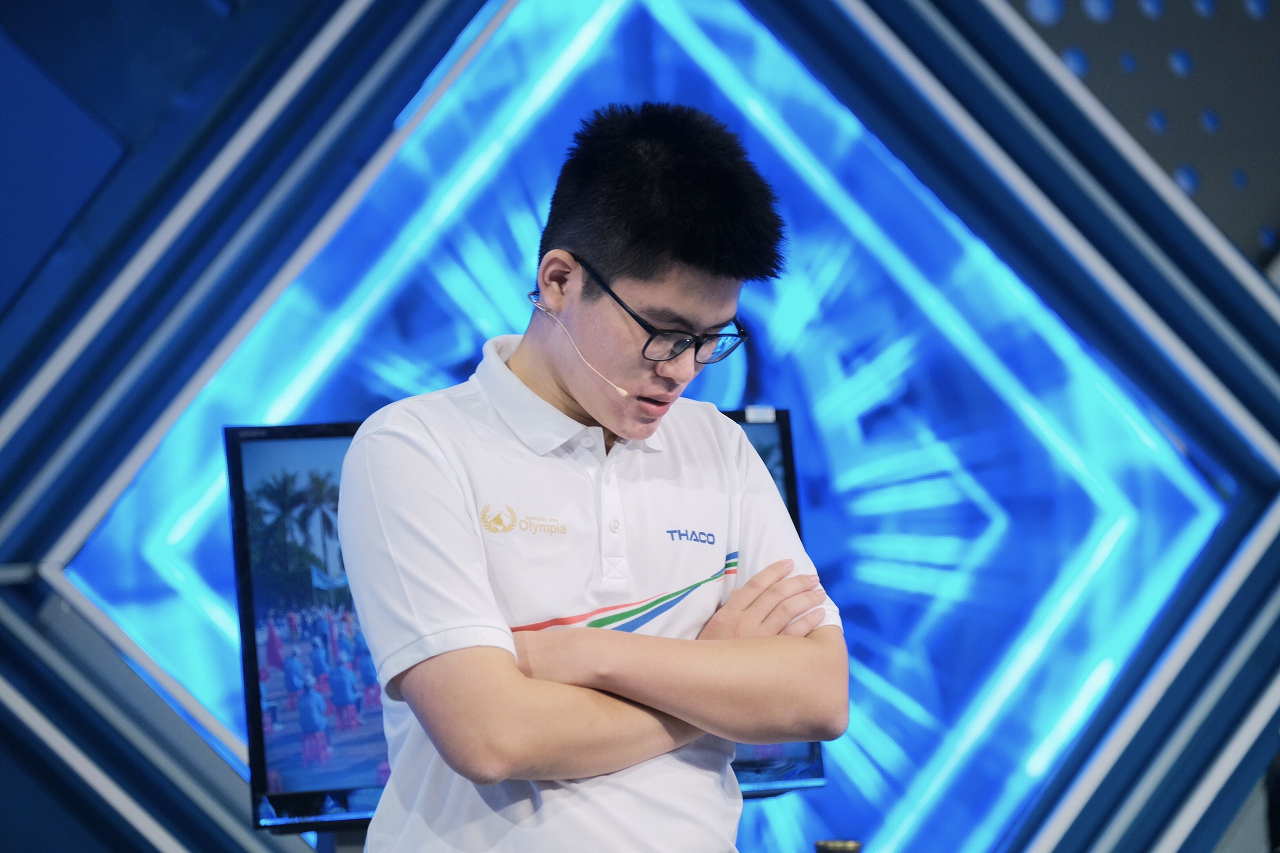 Quan quan Duong len dinh Olympia nam 21 anh 3