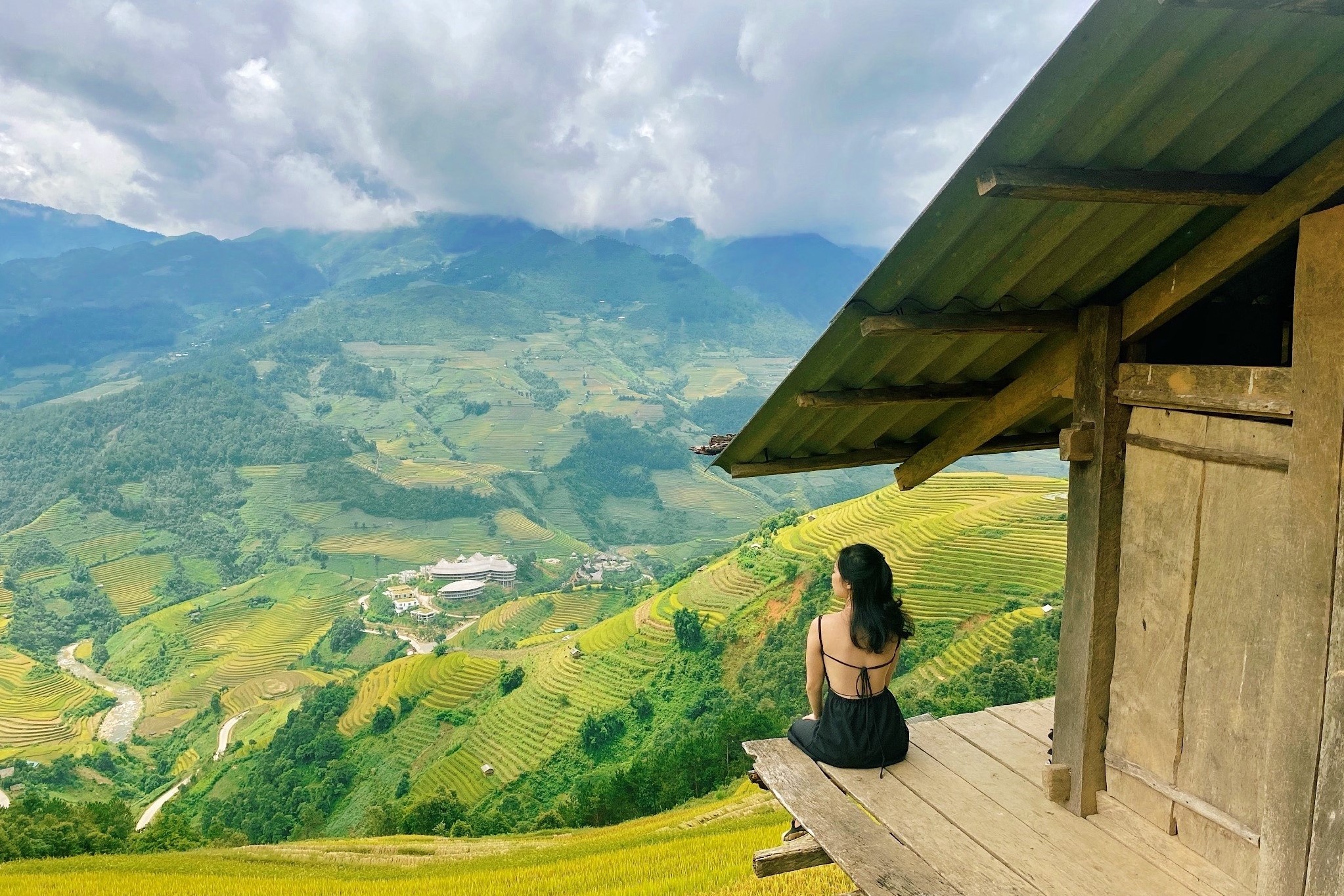 Nhieu ban tre van ngai di du lich hau gian cach anh 1