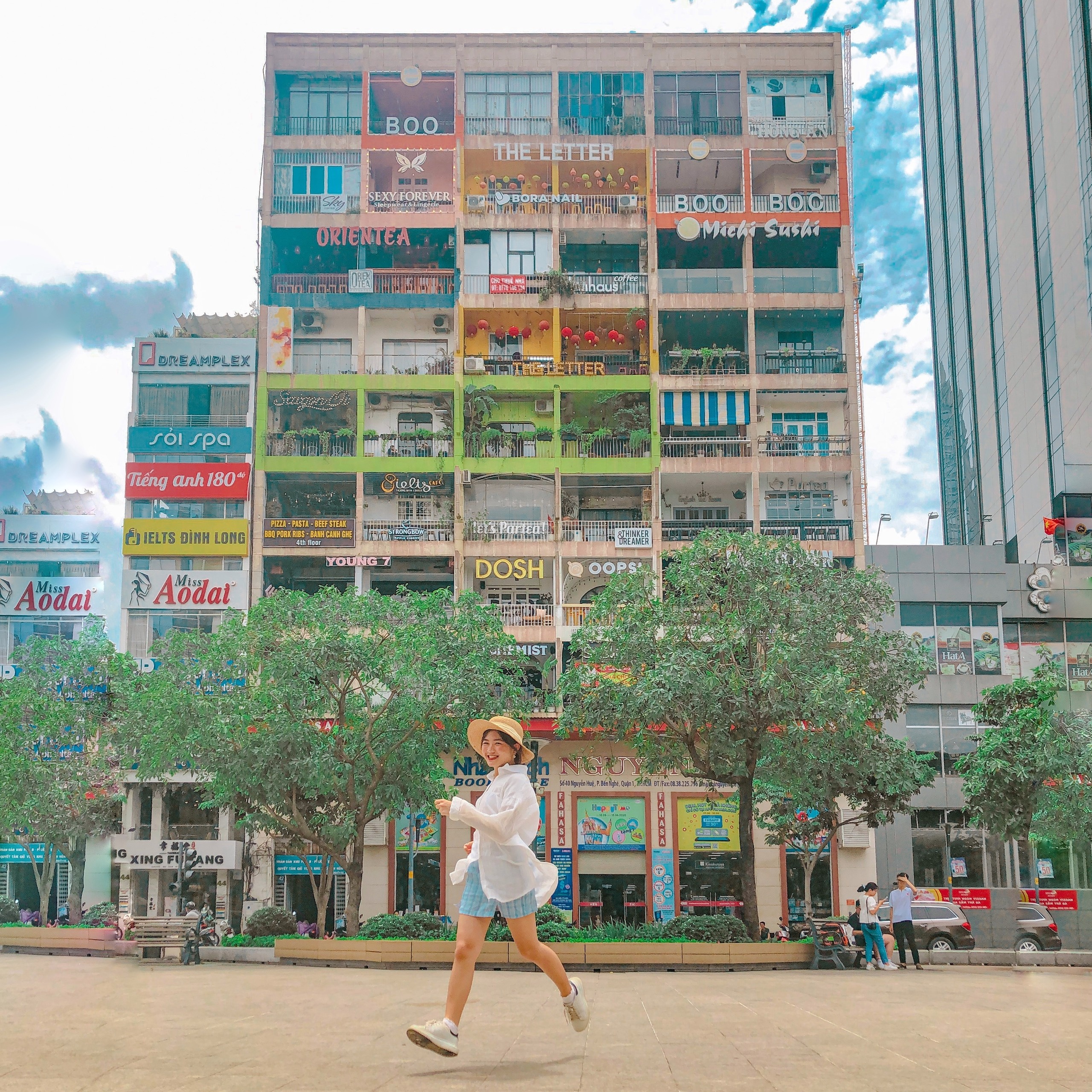 Nhieu ban tre van ngai di du lich hau gian cach anh 8