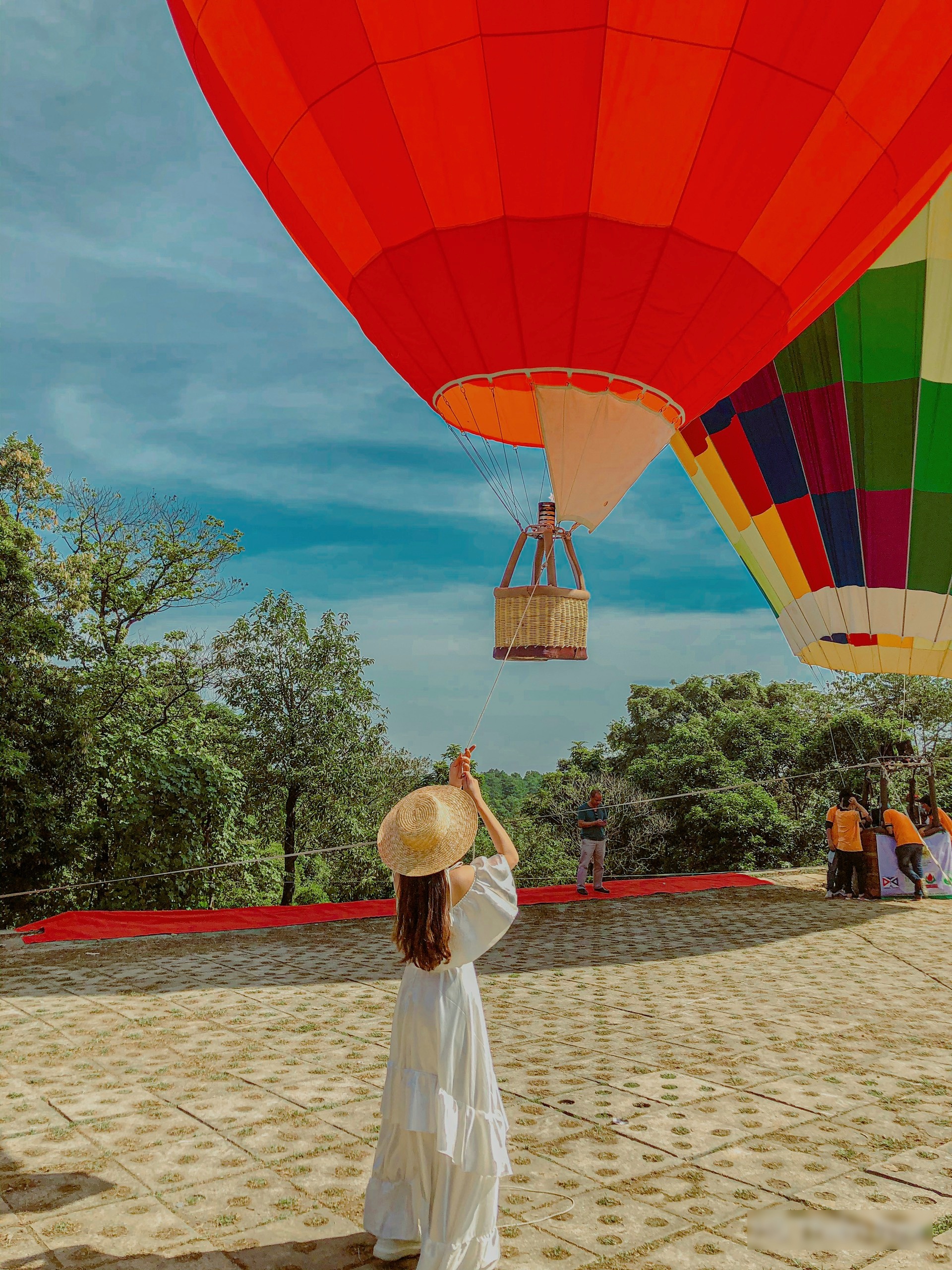 Nhieu ban tre van ngai di du lich hau gian cach anh 7