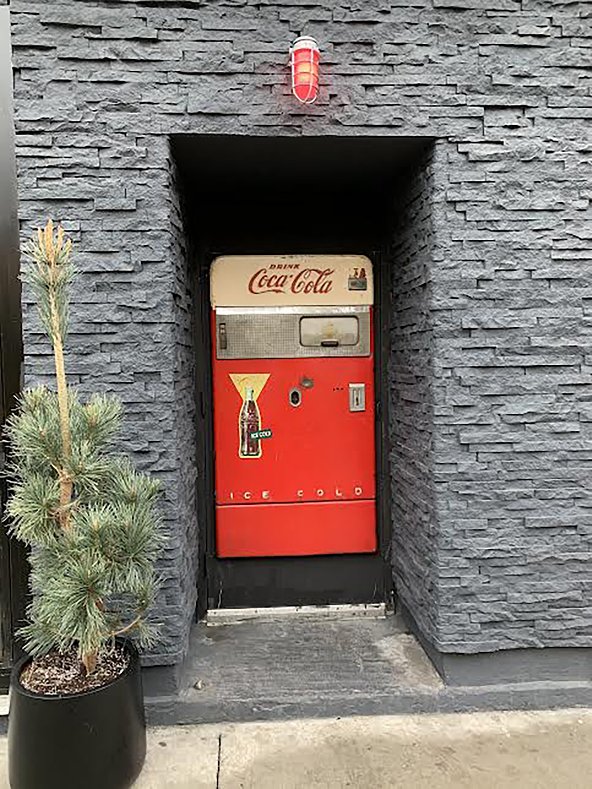 Nguoi New York tiec tung bi mat bat chap bien chung Omicron anh 3