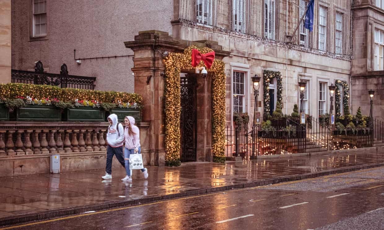 Nhiều khu phố trung tâm ở Anh như ‘thị trấn ma’ vì Omicron ảnh 4 Nhieu khu pho trung tam o Anh nhu ‘thi tran ma’ vi Omicron anh 4