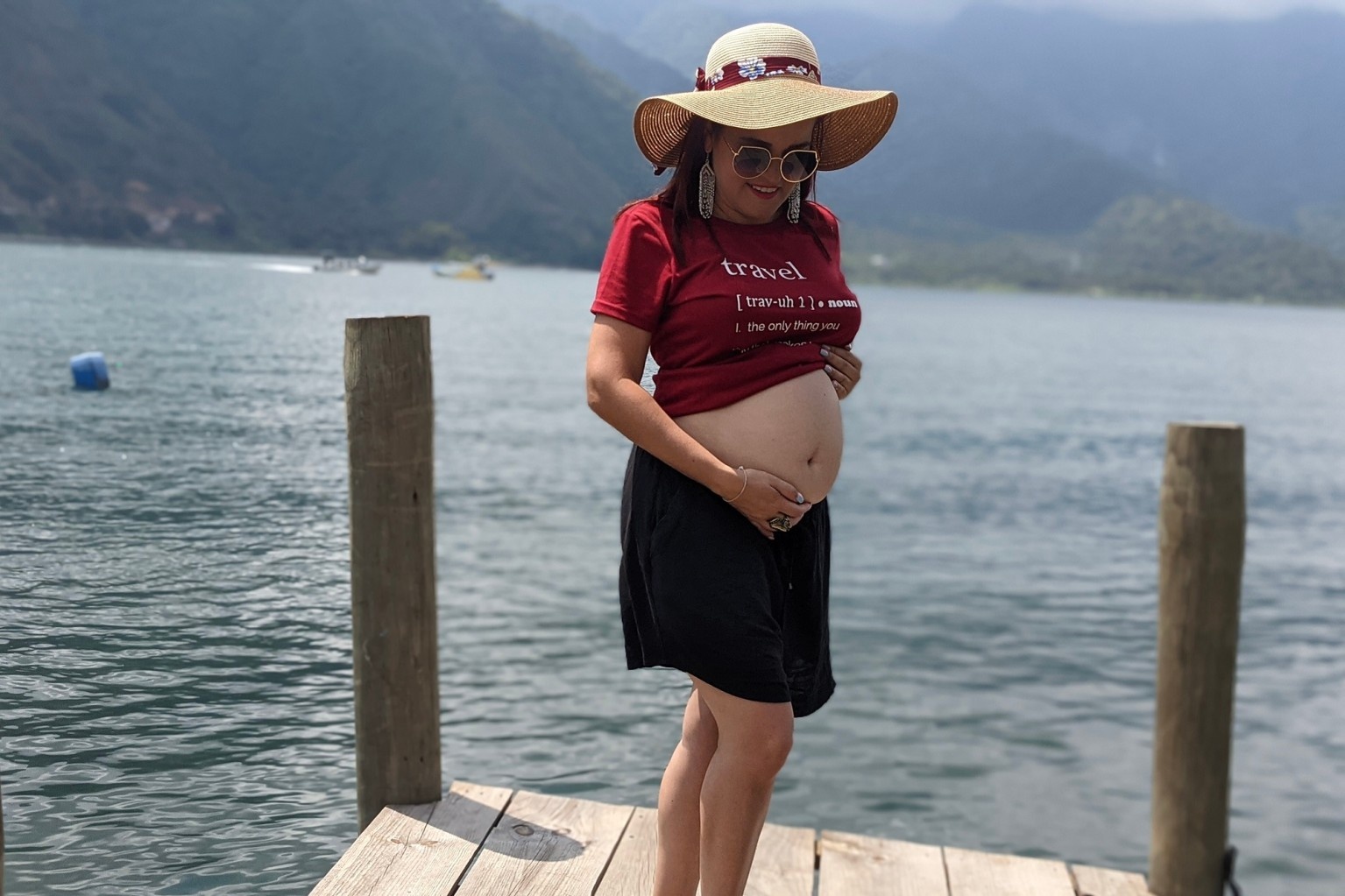 Bi chui boi vi di du lich trong dich anh 2