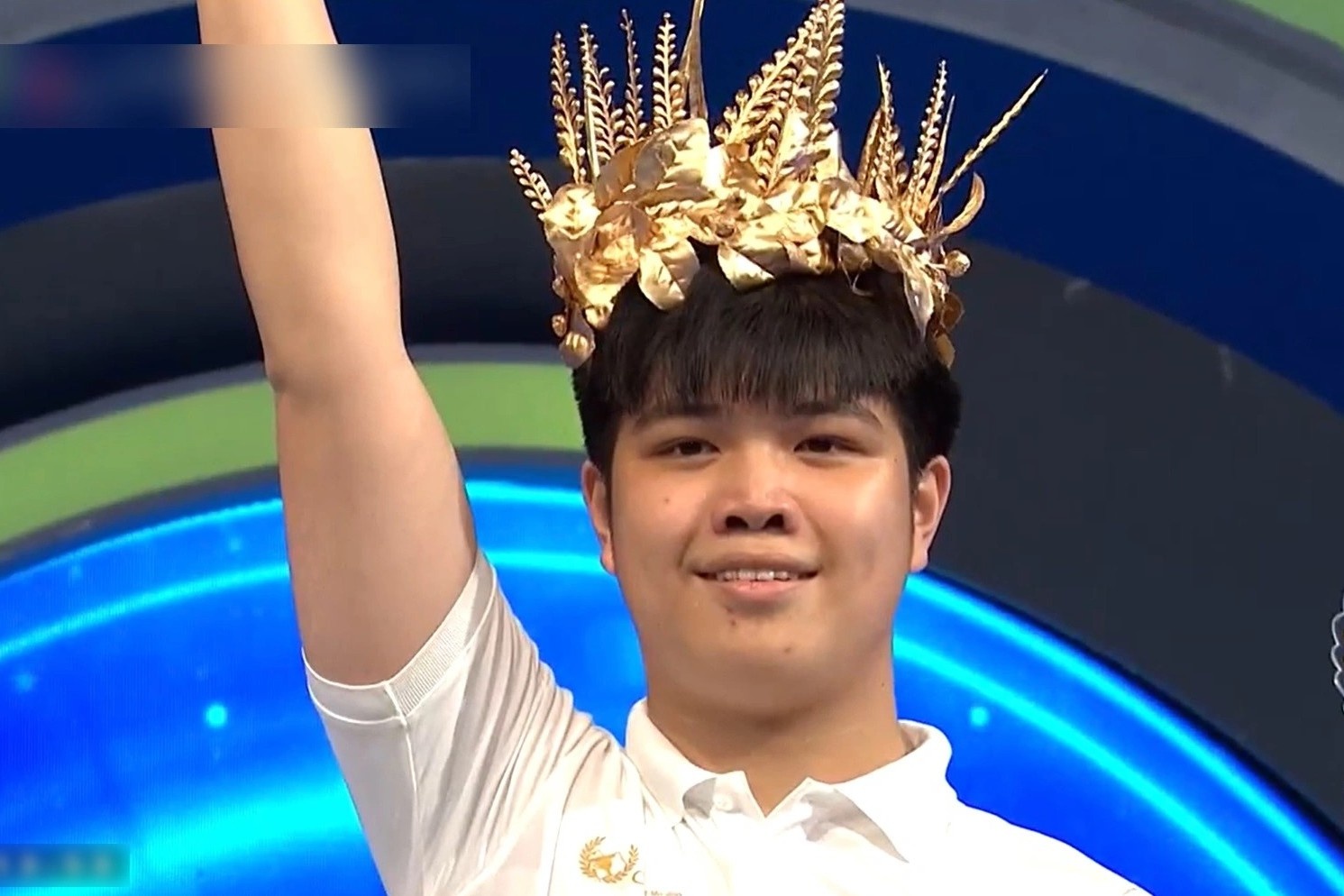 Nam sinh Thai Binh thang cach biet, vao chung ket Olympia 2022 hinh anh