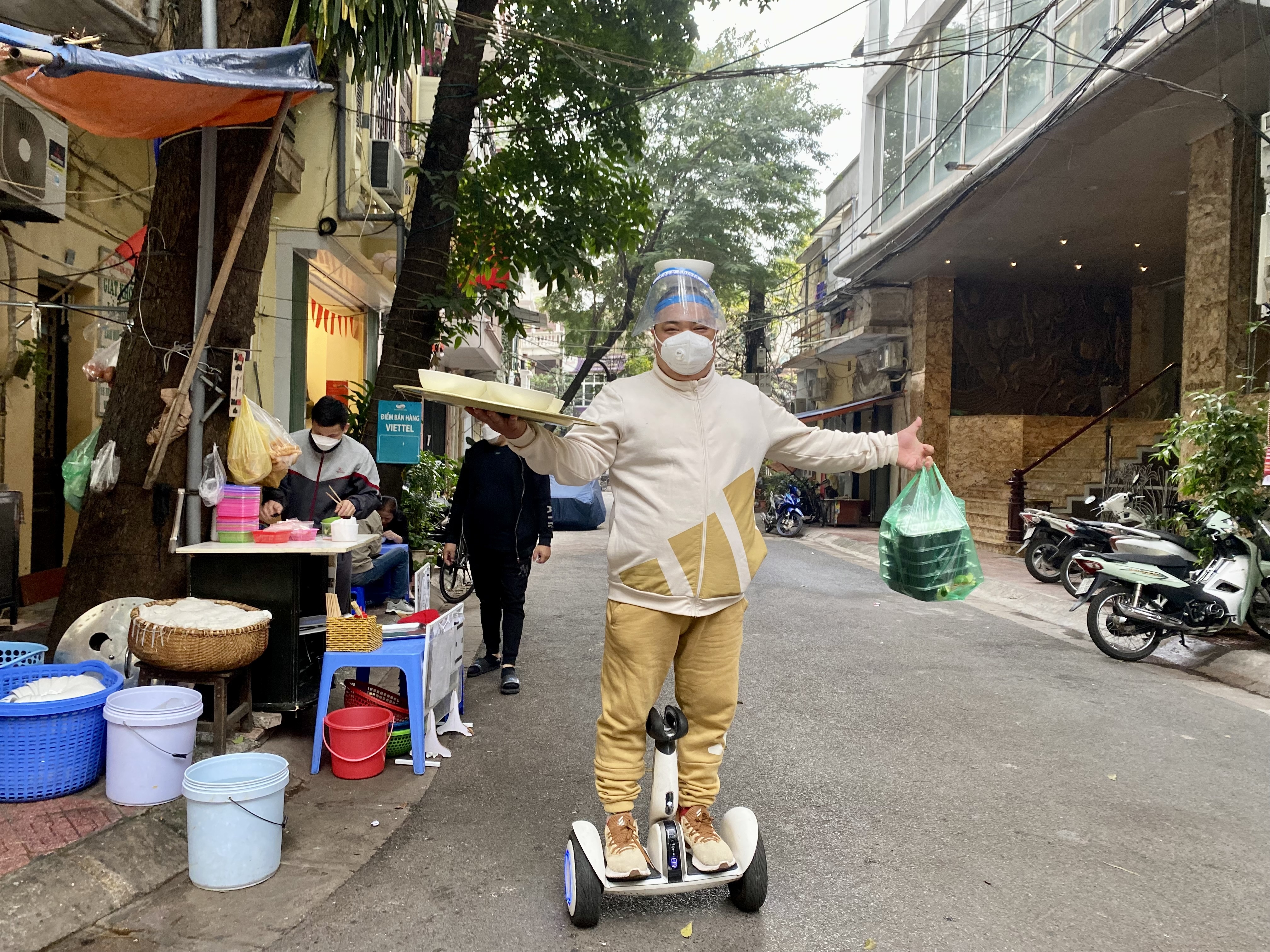 Hang quan chi ban mang ve anh 2