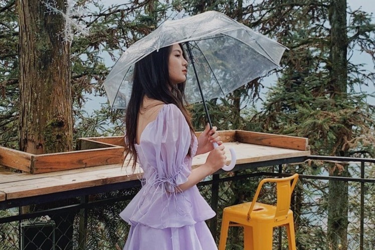 Tu thuong chuyen du lich sau mot nam kho khan hinh anh