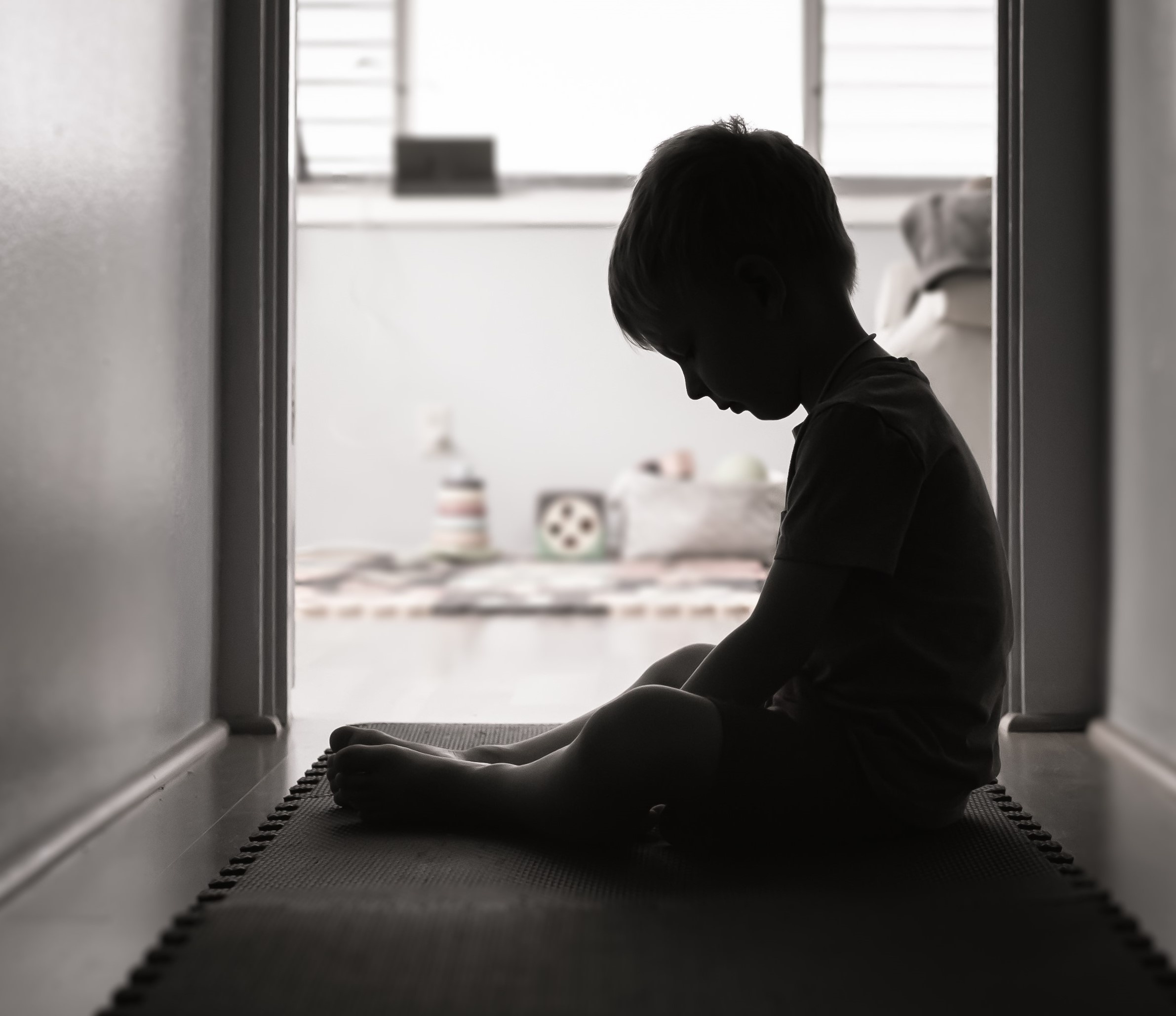 Cha me ke bao hanh tre em anh 4