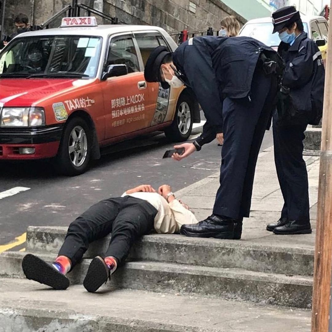 Tài khoản chuyên đăng ảnh người say xỉn ở Hong Kong ảnh 5 Tai khoan chuyen dang anh nguoi say xin o Hong Kong anh 5