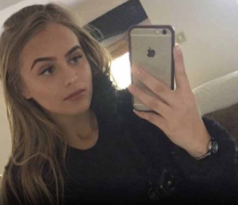 Co gai Anh mac Covid-19 bon lan anh 1