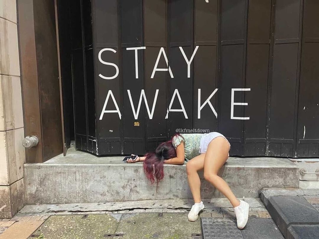 Tài khoản chuyên đăng ảnh người say xỉn ở Hong Kong ảnh 6 Tai khoan chuyen dang anh nguoi say xin o Hong Kong anh 6