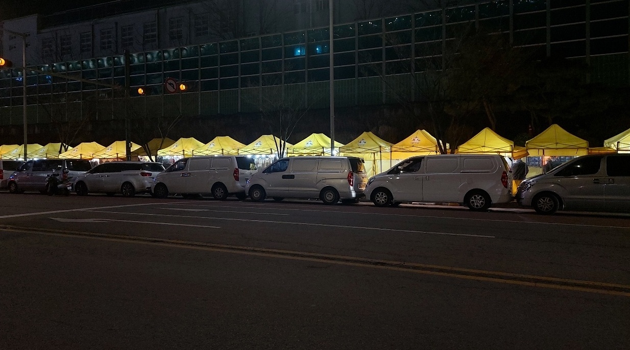 Cho hang hieu gia lon nhat Han Quoc anh 1