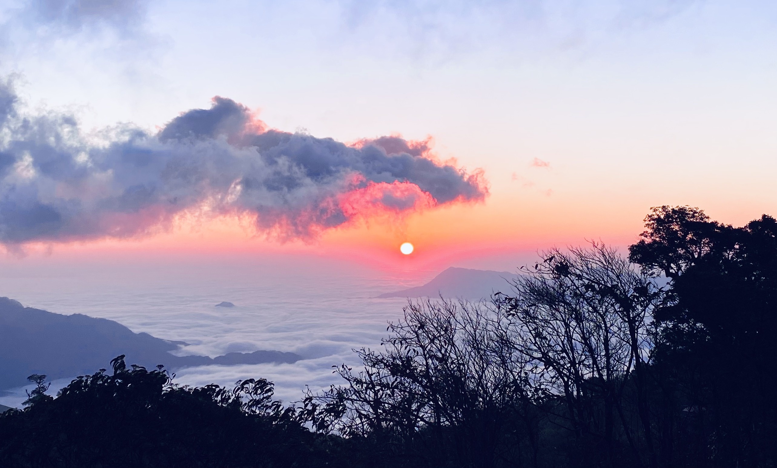 Trekking thay vi di nghi duong dau nam anh 15