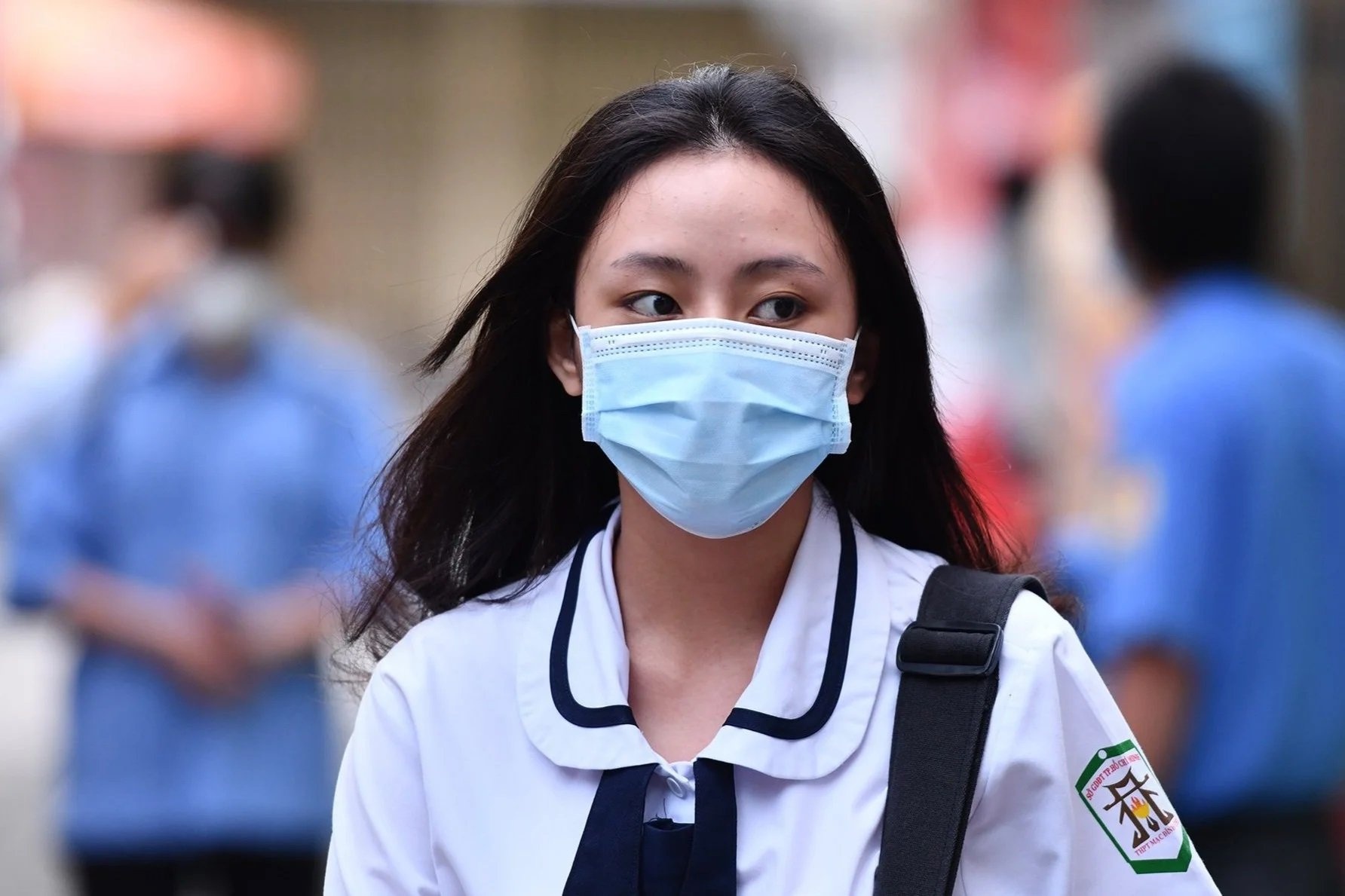 Do dai hoc nua nam moi duoc den truong hinh anh