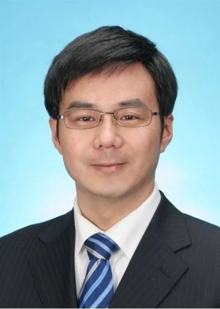 Ong bo Trung Quoc gay tranh cai vi day con tan tinh nhieu co gai anh 1