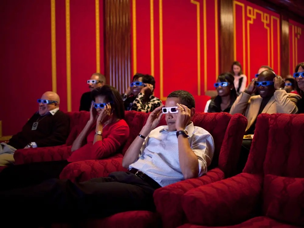 Dac quyen khi la con cua tong thong My anh 1