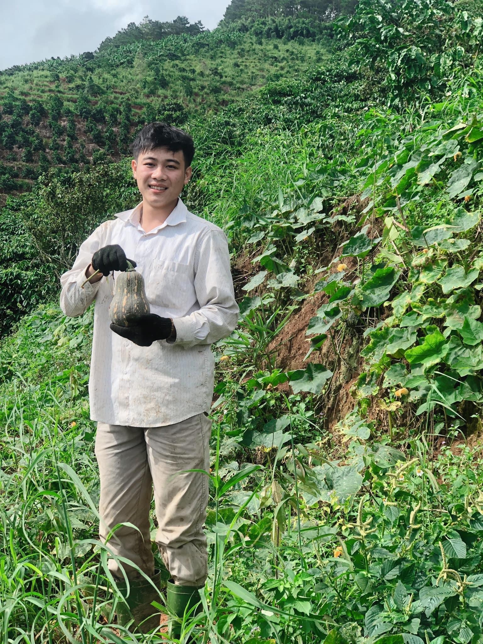 Bo pho ve que lam nong dan trong dich anh 3