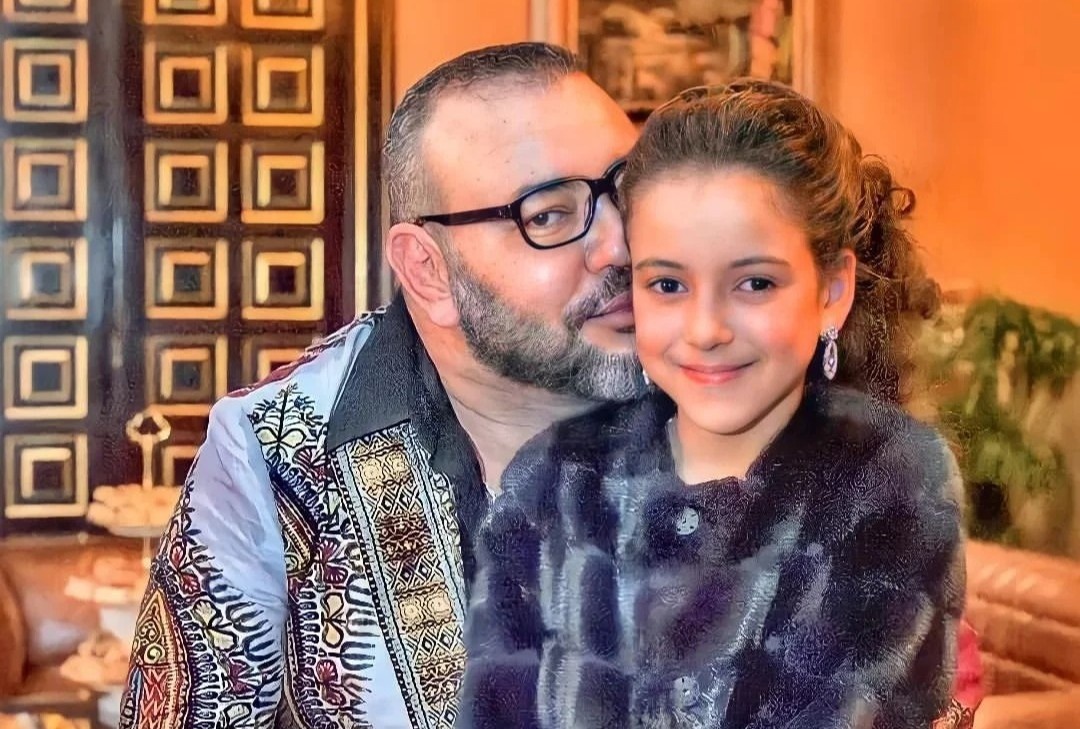 Cong chua Morocco 15 tuoi biet 6 thu tieng hinh anh