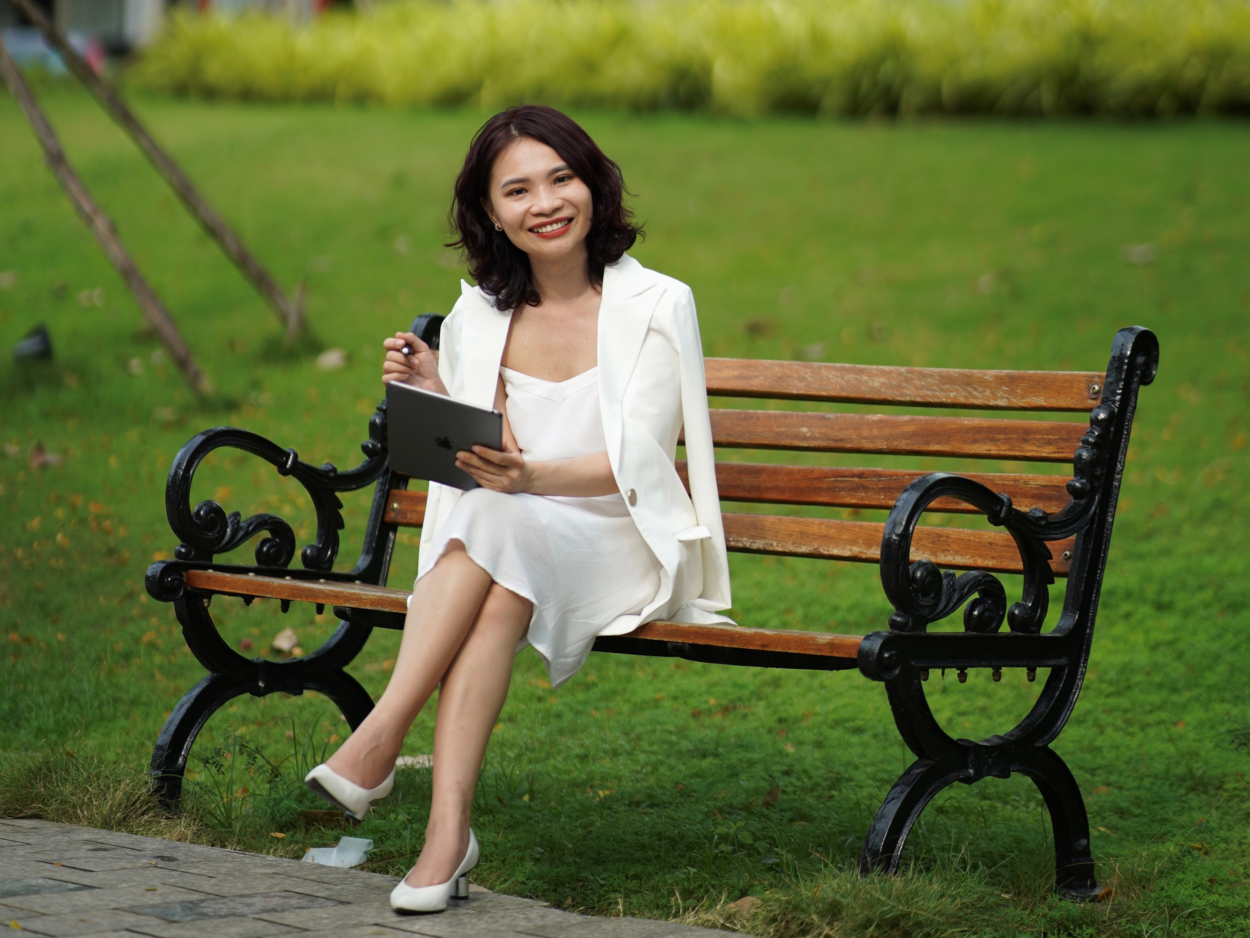 Phu nu tre ngay cang doc lap ve tai chinh anh 2