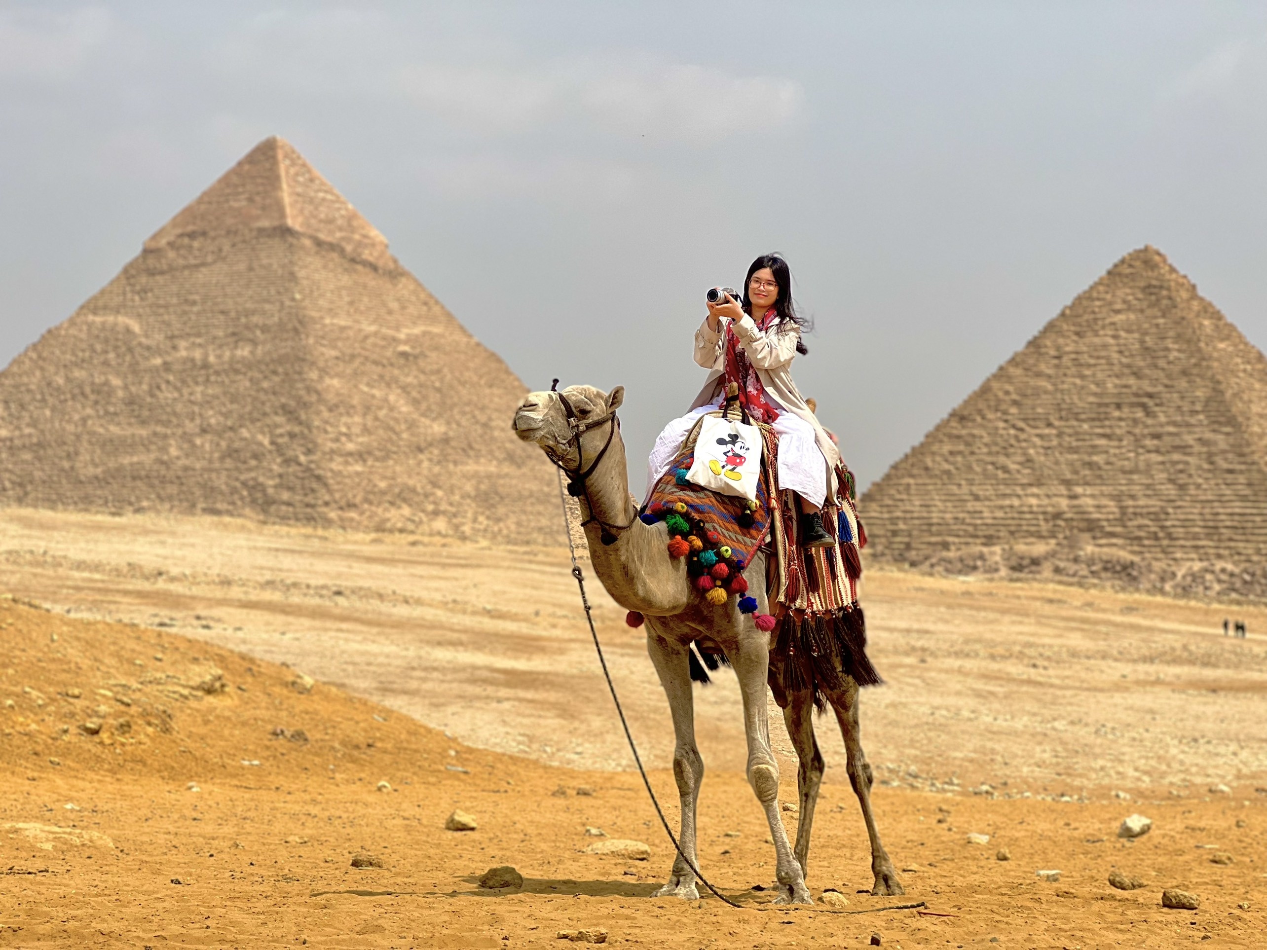 Co gai Viet o Dubai mot minh du lich Ai Cap anh 1