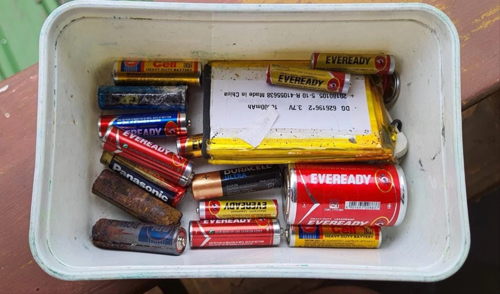 Những người tích trữ các món đồ vô dụng ảnh 5 Nhung nguoi tich tru cac mon do vo dung anh 5