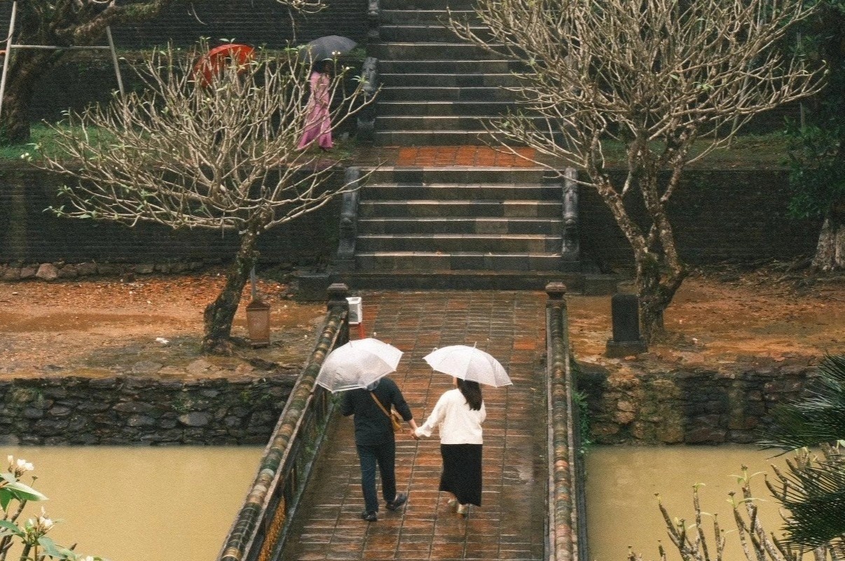 Chi 30 trieu dong cho chuyen du lich hoc tien hon nhan hinh anh