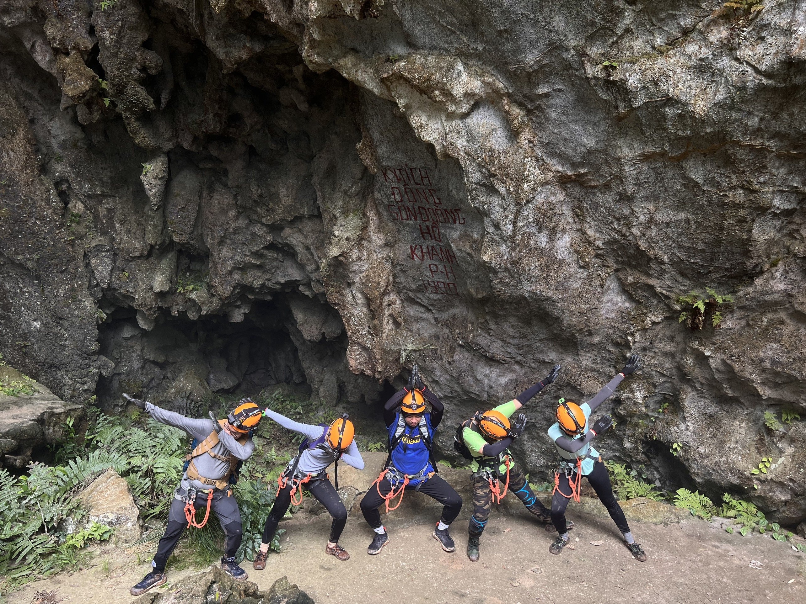 Lien tuc di trekking anh 1