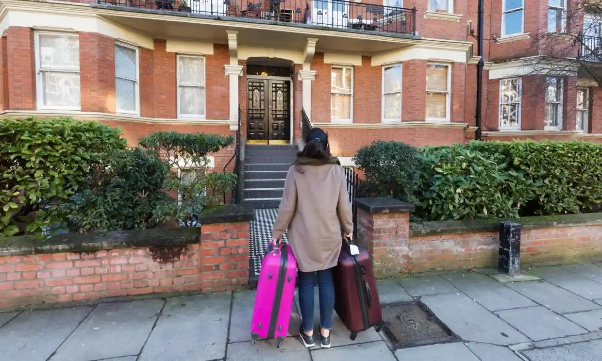 No nan chong chat vi gia thue nha dat do o Anh anh 3