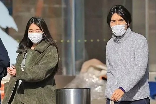 Nhung cong chua, hoang tu thanh thuong dan van bi soi xet hinh anh