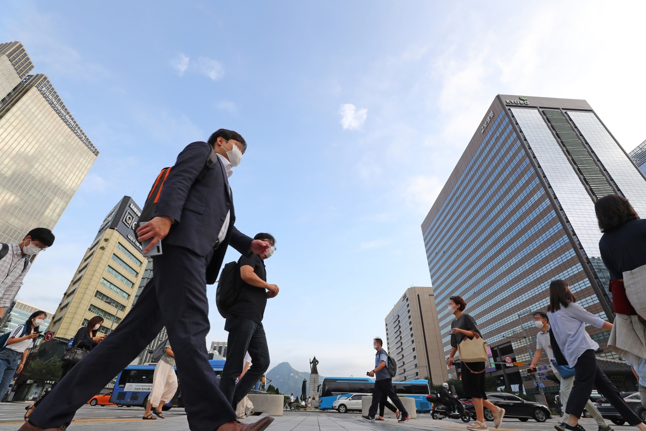 Ap luc chieu cao cua gioi tre Dong A anh 2