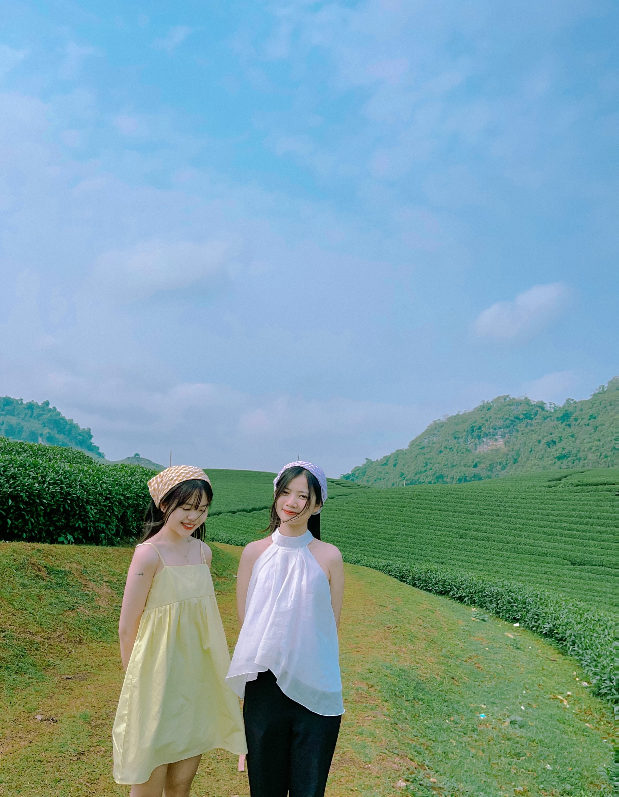 Du lich cung hoi ban than anh 5