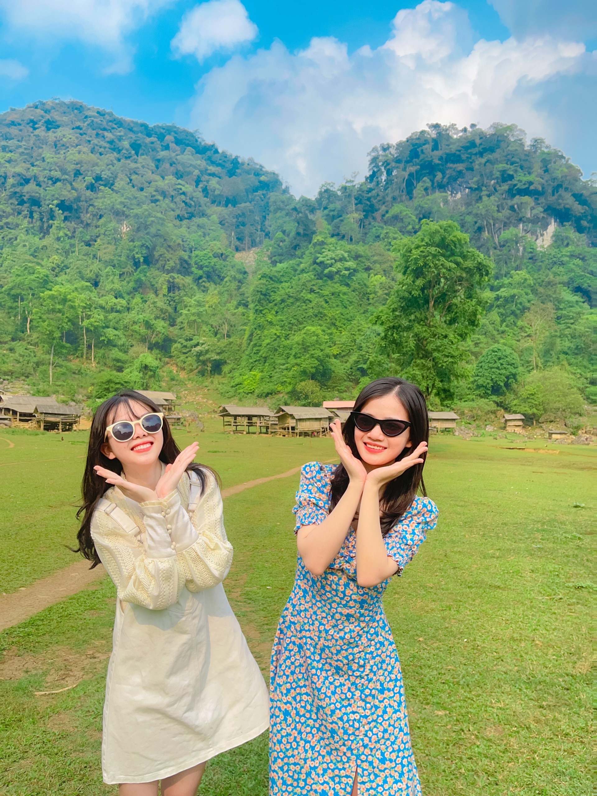 Du lich cung hoi ban than anh 6