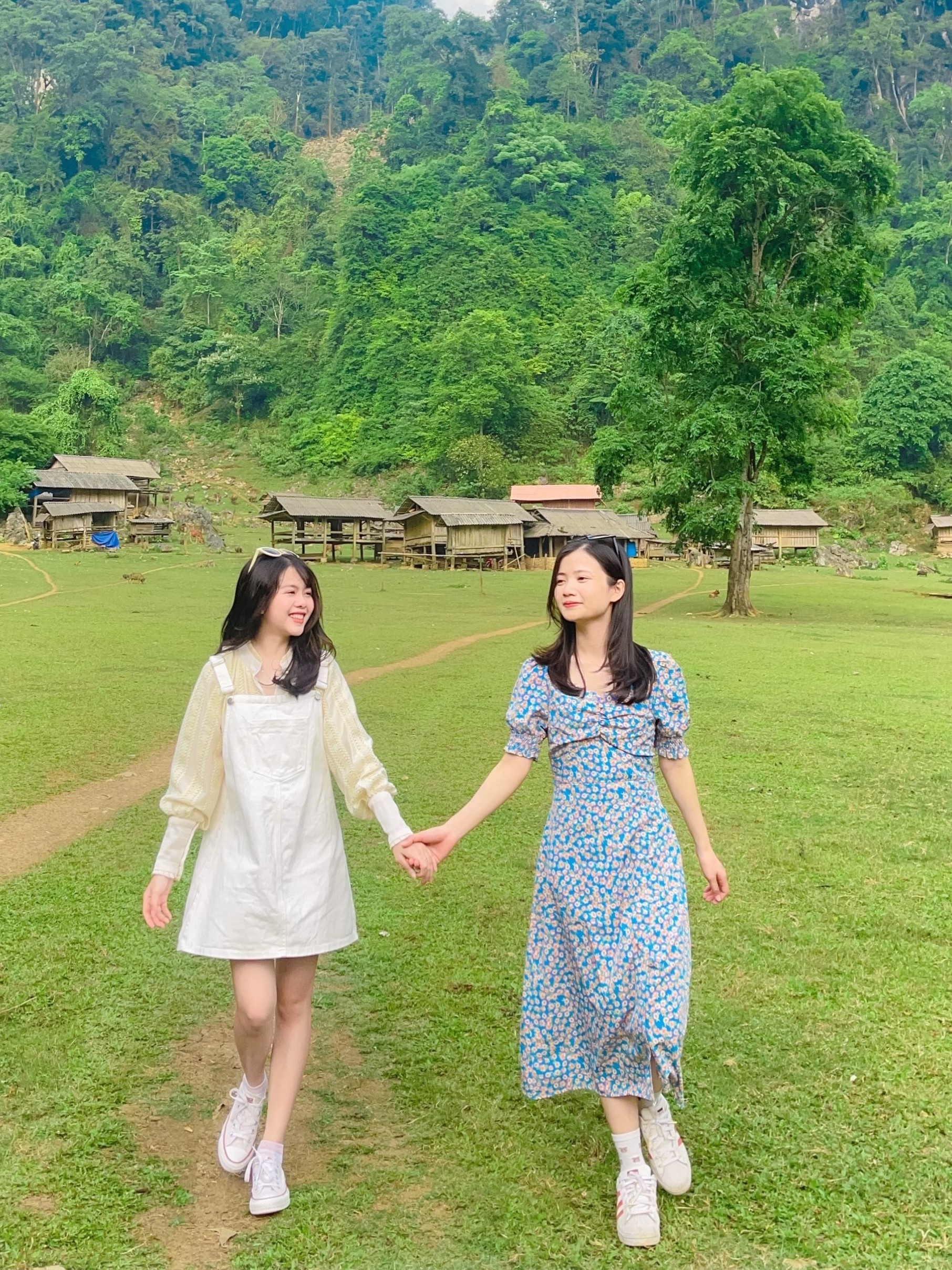 Du lich cung hoi ban than anh 7