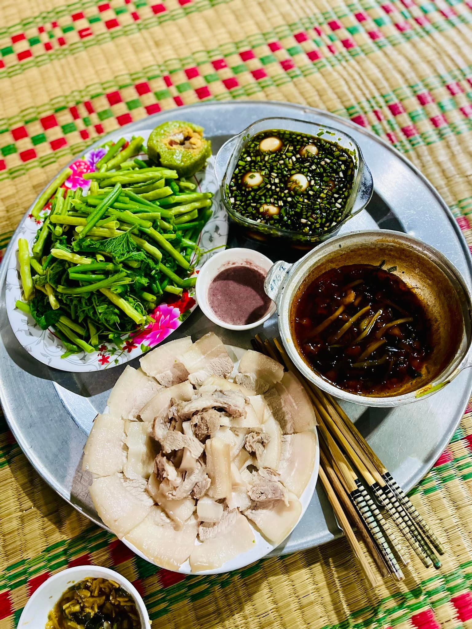 Vợ rủ chồng rời TP.HCM về quê sống ảnh 9 Vo ru chong roi TP.HCM ve que song anh 9