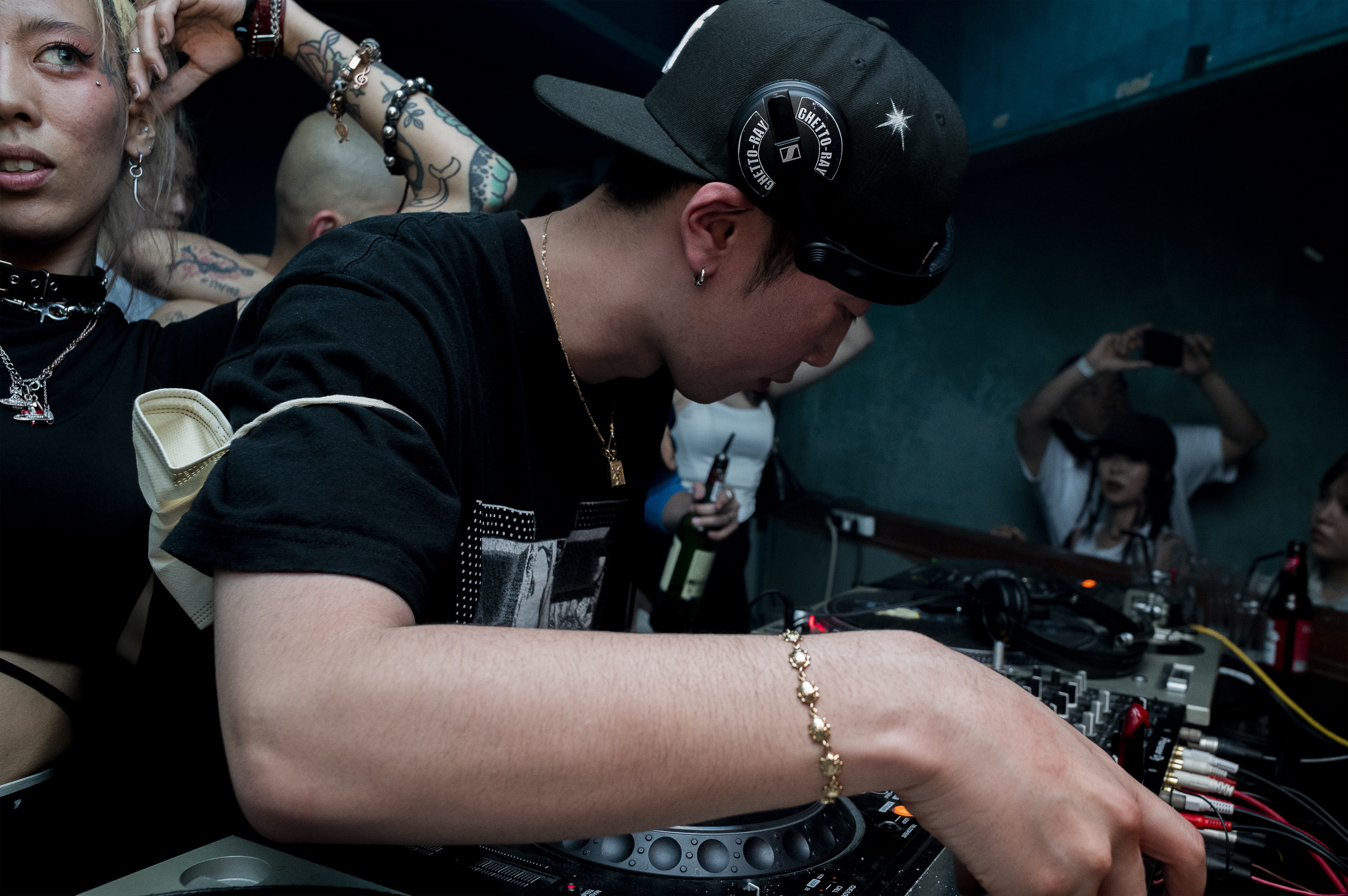 Nguoi Han lai duoc tiec tung thau dem sau 2 nam anh 3