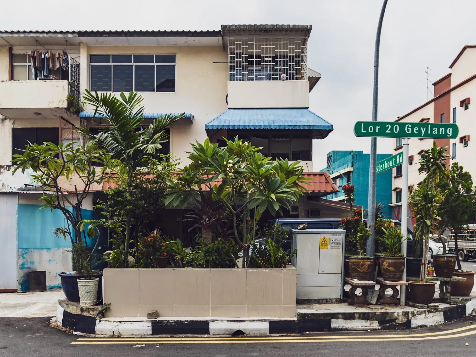 Pho den do o Singapore anh 2