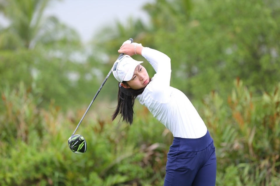 Ngoc nu 19 tuoi cua lang golf Viet Nam tai SEA Games anh 1
