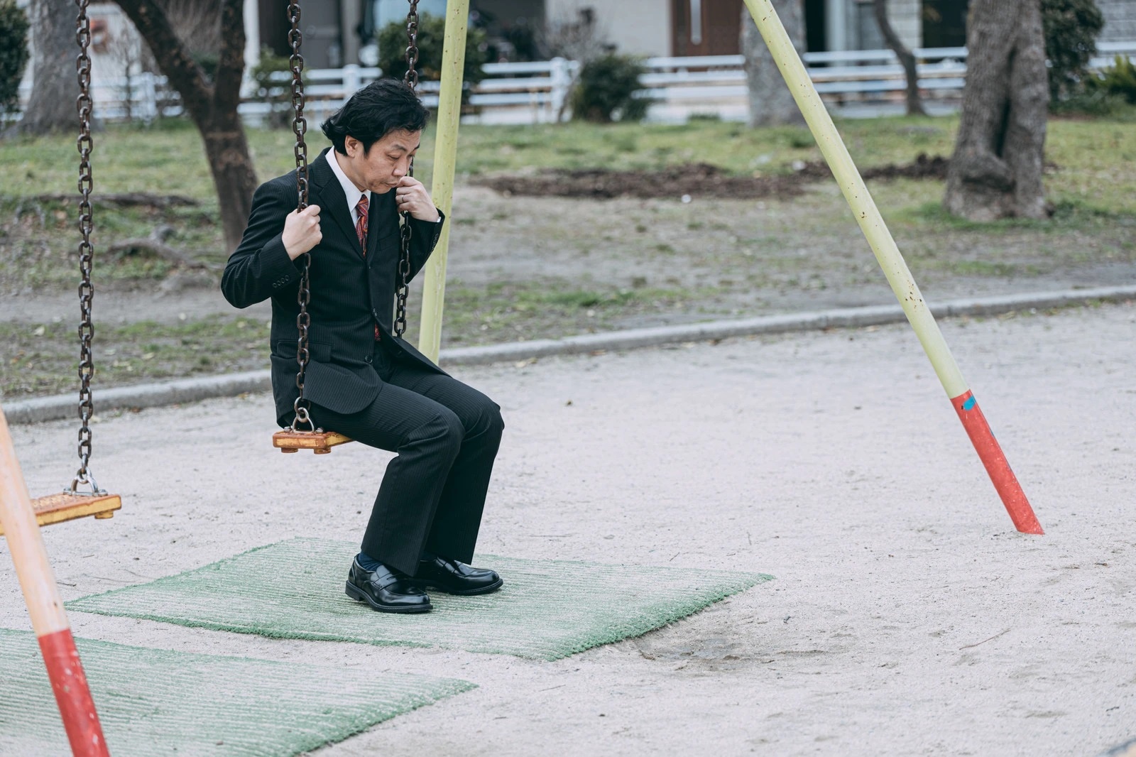 Nhan vien luoi bieng o Nhat Ban anh 1