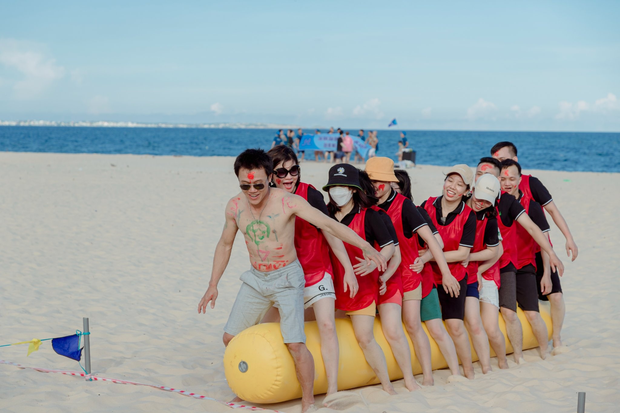 Hoat dong team building anh 6