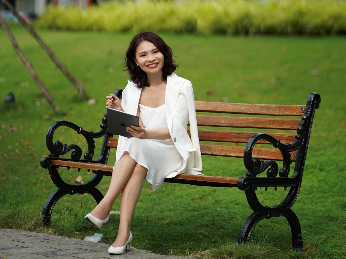 Lien tuc nhay viec anh 2