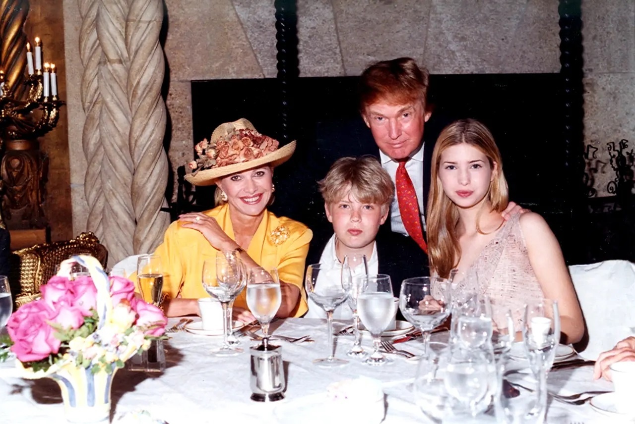 Ba Ivana Trump qua doi anh 8