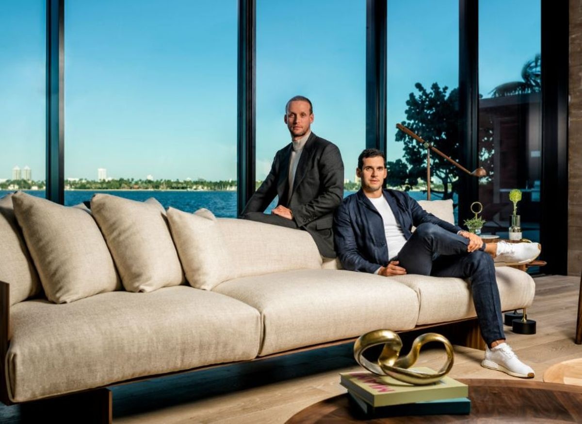 Mua ban nha cho nguoi sieu giau anh 1