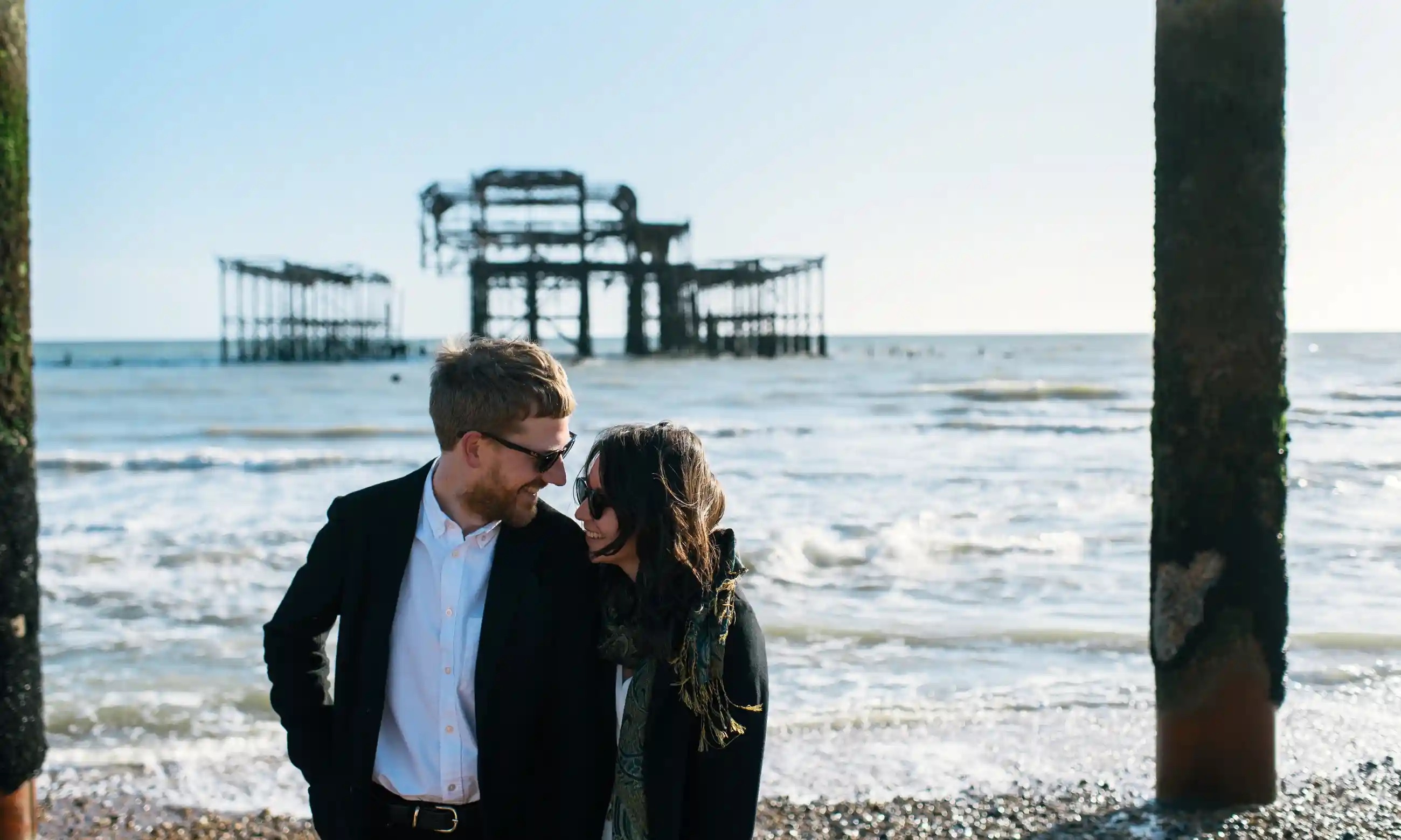 Dam cuoi bi mat anh 1