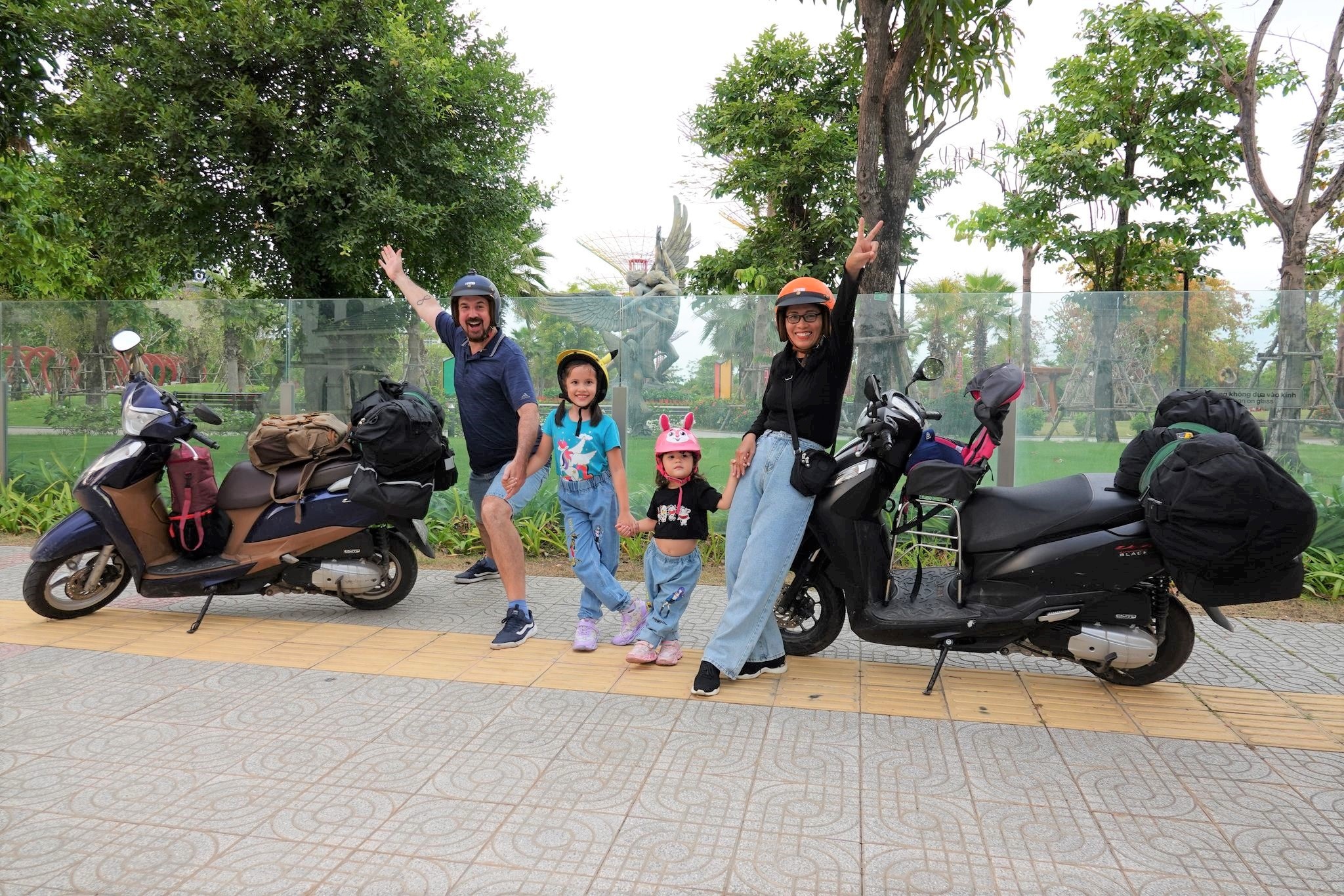 Gia dinh di phuot anh 1