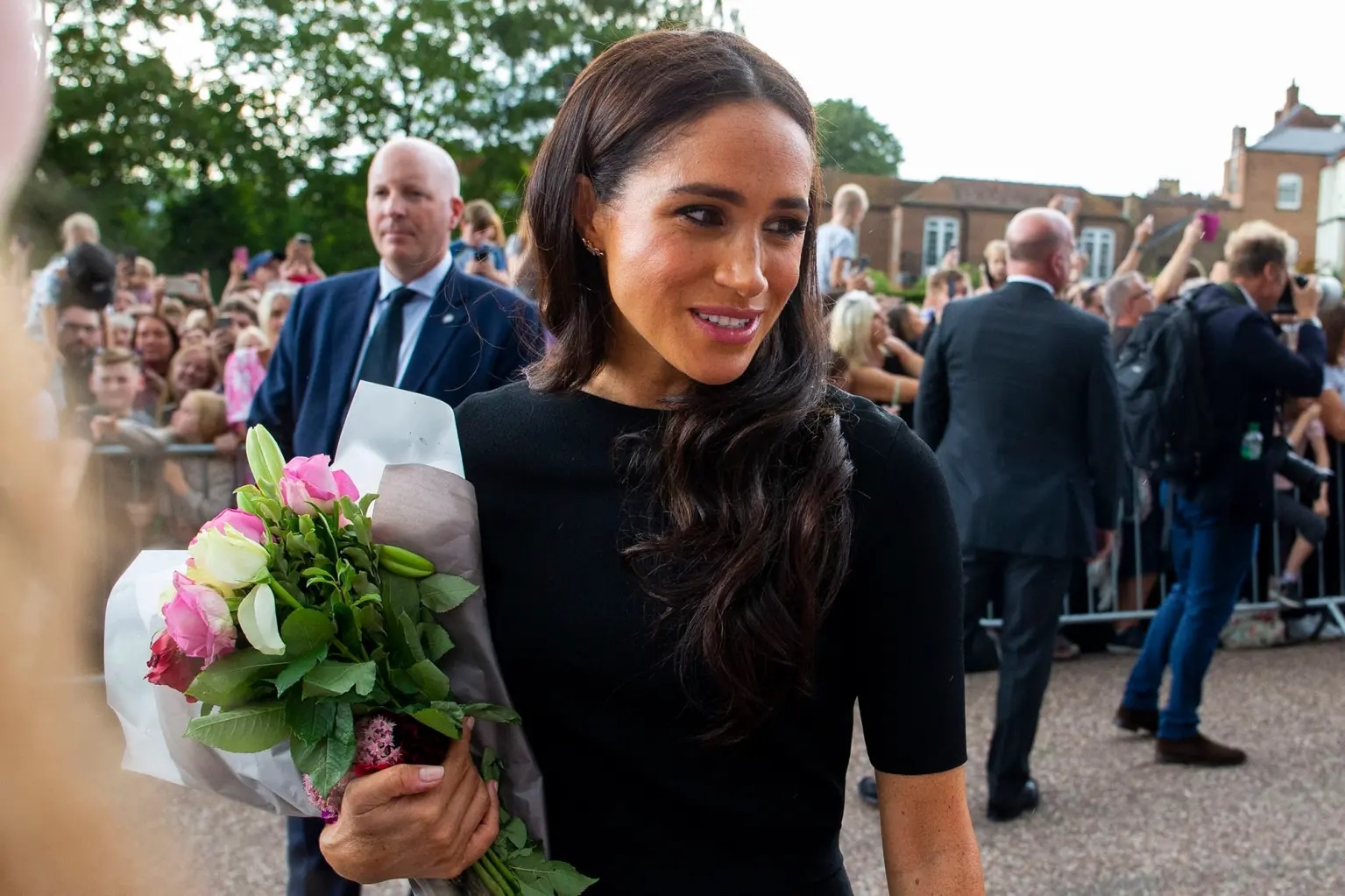Meghan Markle bi nguoi dan Anh tu choi bat tay hinh anh